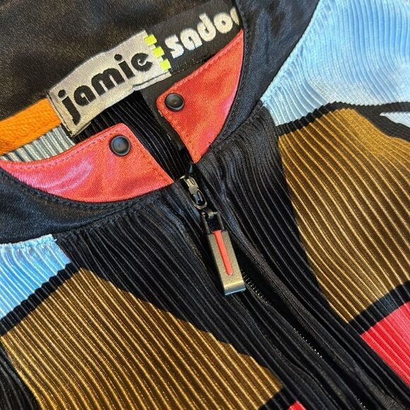 Jamie Sadock silky pleated geometric color block black concave studs 1/4 zip top - Picture 7 of 7